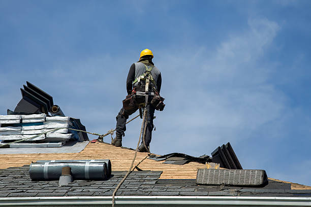 Professional Gutter Installation technician working in Mansfield Depot, CT